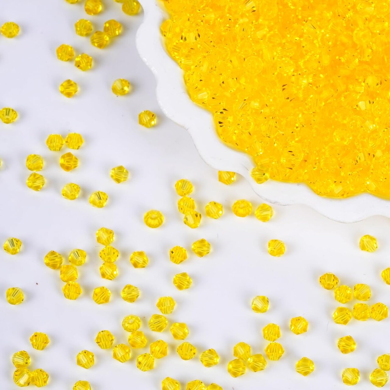 1000PCS Bicone Crystal Beads 4mm Glass Faceted Spacer Beads Bulk for Jewelry Making DIY Bracelets Necklace Earring Crafts (Yellow)